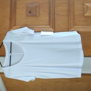 Athleta Stratus II white tee shirt
